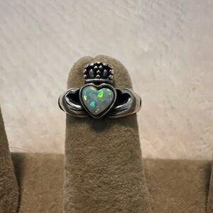 Vintage Signed WM Wheeler Claddagh Opal Sterling Silver Irish Ring Firm